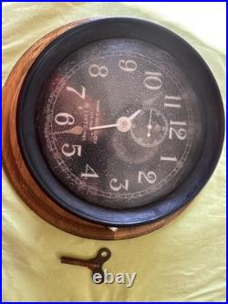 1 942 Seth Thomas Mark I Deck Clock World War II US Navy Bakelite Exterior