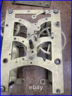 1 New Haven Seth Thomas CLOCK MOVEMENT & Old Gears, 6 Set Of Brass Plates 1 New Haven Seth Thomas CLOCK MOVEMENT & Old Gears, 6 Set Of Brass Plates