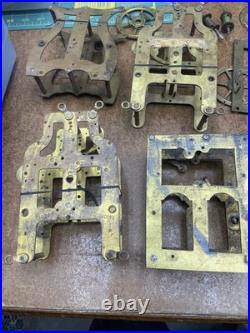 1 New Haven Seth Thomas CLOCK MOVEMENT & Old Gears, 6 Set Of Brass Plates 1 New Haven Seth Thomas CLOCK MOVEMENT & Old Gears, 6 Set Of Brass Plates