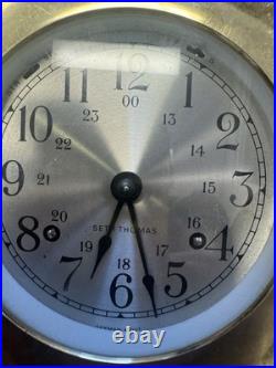 2SA2 Seth Thomas Helmsman Ships Clock 1008 E537-001, Wood Stand & Key, Running