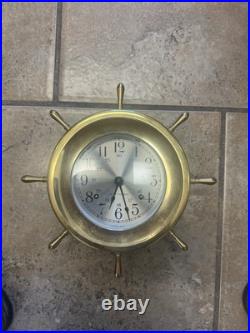 2SA2 Seth Thomas Helmsman Ships Clock 1008 E537-001, Wood Stand & Key, Running