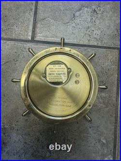 2SA2 Seth Thomas Helmsman Ships Clock 1008 E537-001, Wood Stand & Key, Running