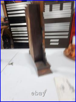 ANTIQUE VTG SETH THOMAS WOOD MANTLE CLOCK WORKS HAS KEY With Sun Pendent ANTIQUE VTG SETH THOMAS WOOD MANTLE CLOCK WORKS HAS KEY With Sun Pendent