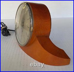 ART DECO 1940-50's WORKING Seth Thomas Wood Mantle Clock DYNAIRE 1E E022-000
