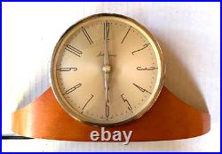 ART DECO 1940-50's WORKING Seth Thomas Wood Mantle Clock DYNAIRE 1E E022-000