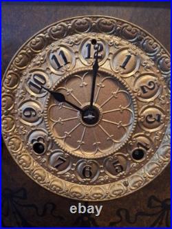 Antique SETH THOMAS Mantle Clock Cimes With Key
