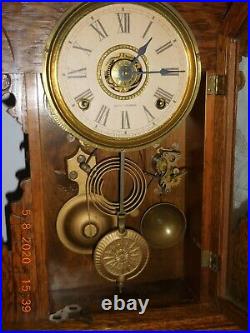 Antique Seth Thomas 8 day mantle clock