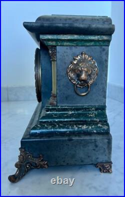 Antique Seth Thomas Four Pillar Pendulum Mantle Wined-Up Clock