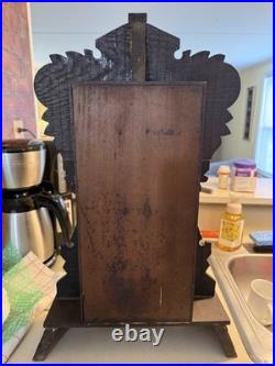 Antique Seth Thomas Gingerbread or kitchen shelf, Mantle clock