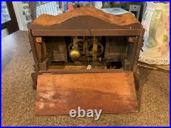 Antique Seth Thomas Mantle Clock 89C Works with Key Minute Hand & Cabinet Damage