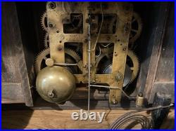 Antique Seth Thomas Mantle Clock 89C Works with Key Minute Hand & Cabinet Damage