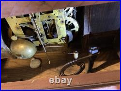 Antique Seth Thomas Mantle Clock 89C Works with Key Minute Hand & Cabinet Damage
