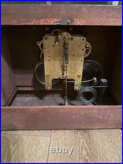 Antique Seth Thomas Mantle Clock Brown Wood Beautiful