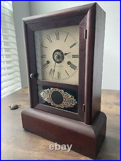 Antique Seth Thomas Parlor Mantle Clock Striking