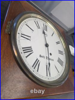 Antique Seth Thomas Wall Clock. (Crack In Glass) 15x15