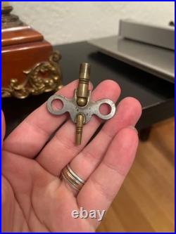 Antique seth thomas mantle clock patented 1880 with key