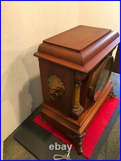 Beautiful Antique Seth Thomas Mantle Clock withKey in Working Order Not Tested
