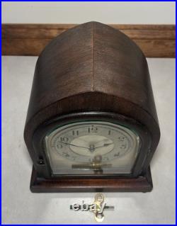 Seth Thomas 8 Day Time Strike Beehive Tombstone Gothic Shelf Table Mantel Clock Seth Thomas 8 Day Time Strike Beehive Tombstone Gothic Shelf Table Mantel Clock