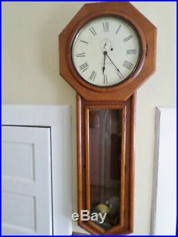 Seth Thomas Regulator No. 18. Antique Solid Oak Wood Wall Regulator Clock
