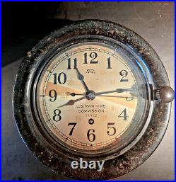 Seth Thomas Ships Clock Bakelite case with key. Additional hour hand