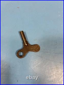 Seth Thomas Ships Clock Bakelite case with key Not Working