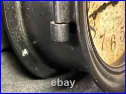 VINTAGE WW11 SETH THOMAS BAKELITE SHIPS CLOCK + Key EXACT TIME! ORIGINAL VINTAGE WW11 SETH THOMAS BAKELITE SHIPS CLOCK + Key EXACT TIME! ORIGINAL