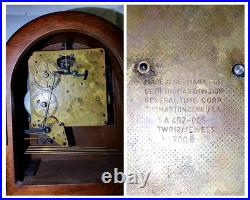 Vintage Seth Thomas 8 Day Keywound WithWestminster Strike & Chimes Mantle Clock