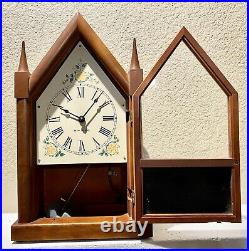 Vintage Seth Thomas Wooden Cathedral Style Mantel Clock Model E512-000