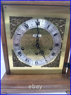 Vintage Wind-Up Antique Wooden Mantel Clock with Key Seth ThomasA403- 001 8003
