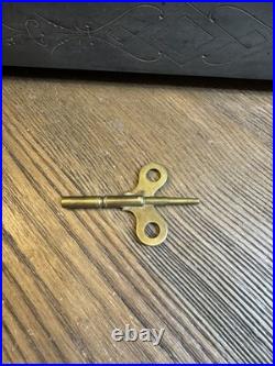 Vintage antique SETH THOMAS shelf mantle clock pillar lion woman