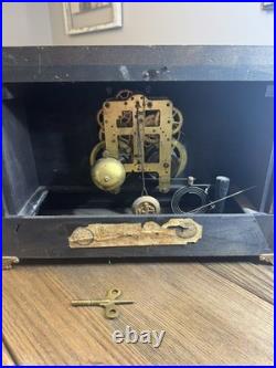 Vintage antique SETH THOMAS shelf mantle clock pillar lion woman