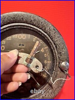 Vtg Seth Thomas WWII U. S Navy 24 Hour Military Clock. Not Working. Needs Repair